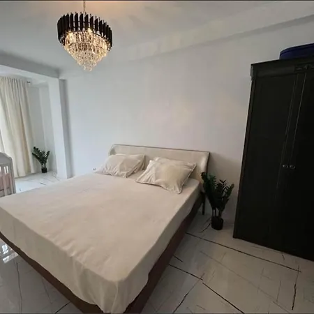 Ray Apartment *
